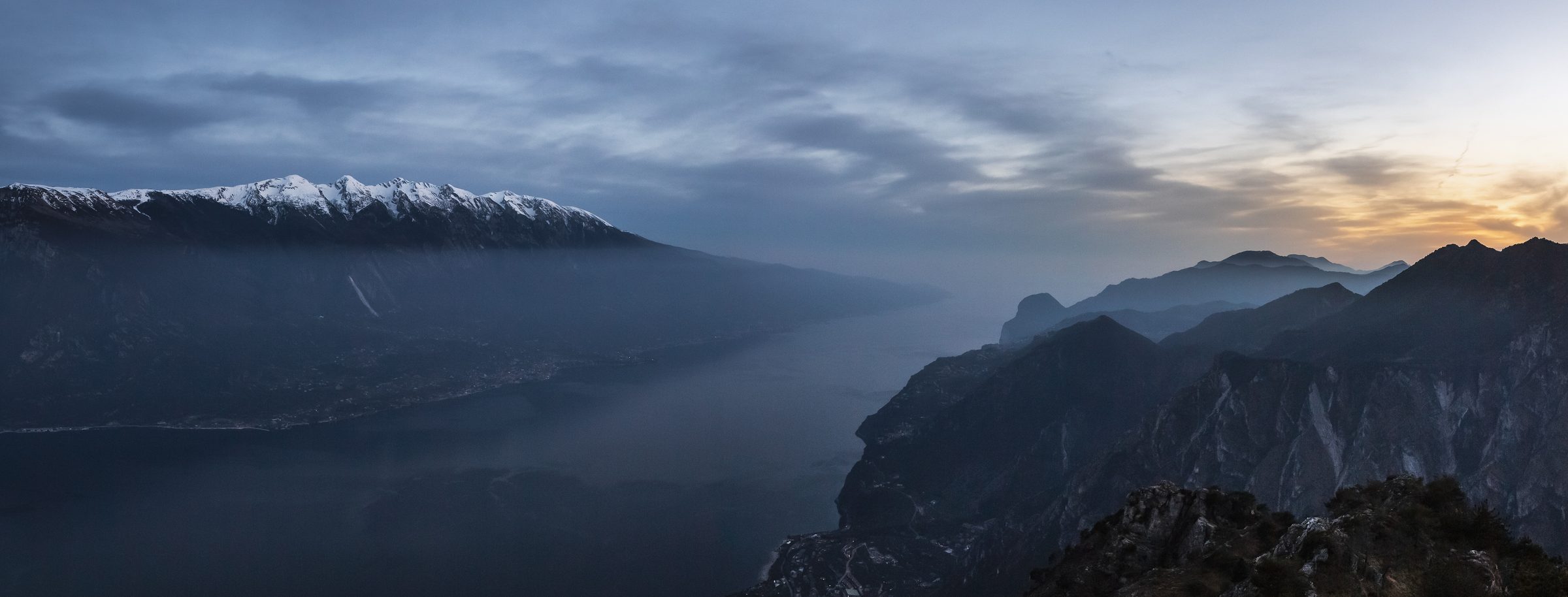 Paesaggio italiano al mattino, Lago di Garda
